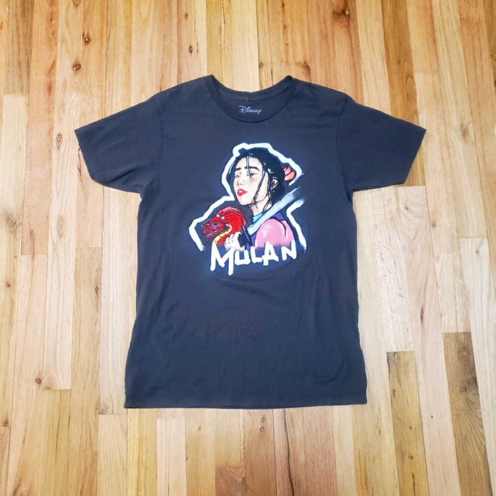 Tee shirt